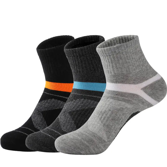 Durable Outdoor Sports Socks – Breathable Cotton Crew Socks with Reinforced Grip & Cushion